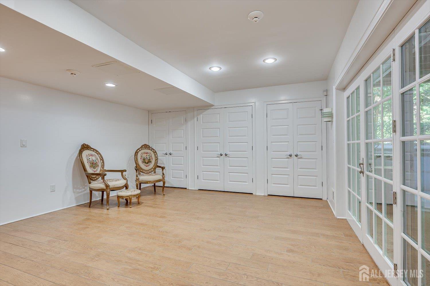 25 Marshall Drive Edison, NJ 08817 - Photo 39 of 68