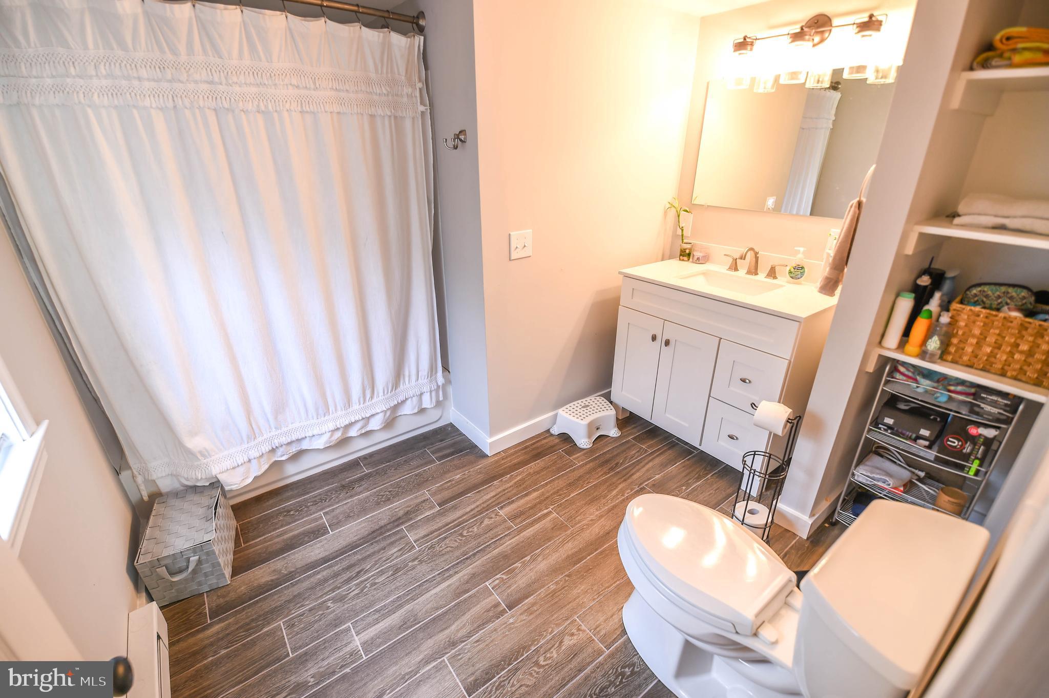 1186 Park Road Elverson, PA 19520 - Photo 13 of 24 Master Bath
