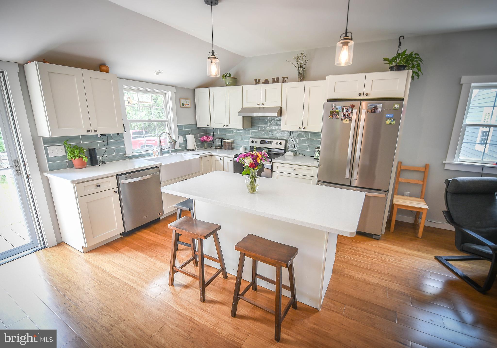 1186 Park Road Elverson, PA 19520 - Photo 3 of 24 Updated Kitchen w/ stunning counters & Back splash