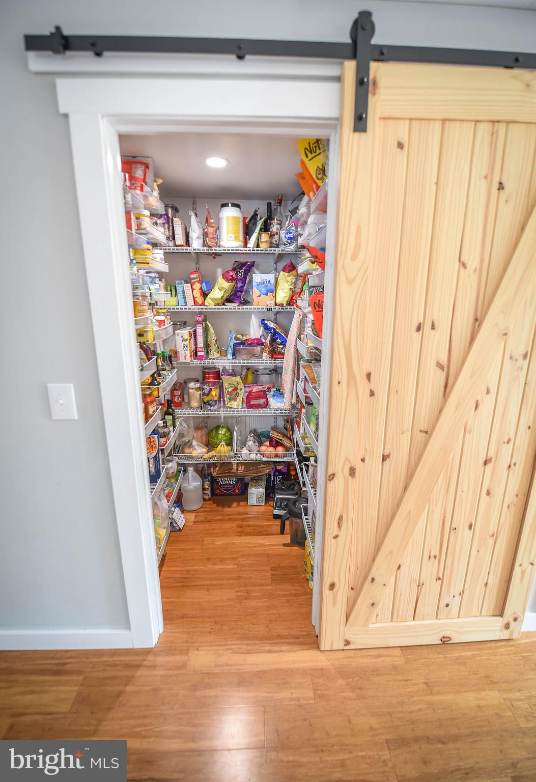 1186 Park Road Elverson, PA 19520 - Photo 8 of 24 Butlers pantry