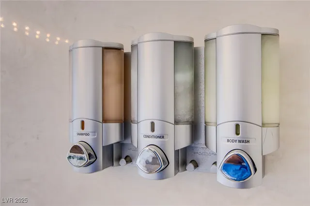 $2,300 | 29 Blue Sunrise Avenue, North Las Vegas, NV 89031