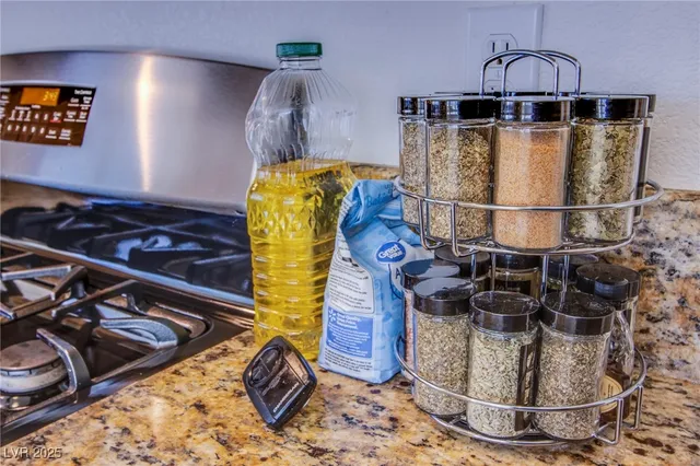 $2,300 | 29 Blue Sunrise Avenue, North Las Vegas, NV 89031