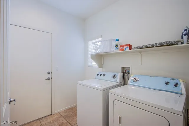 $2,300 | 29 Blue Sunrise Avenue, North Las Vegas, NV 89031