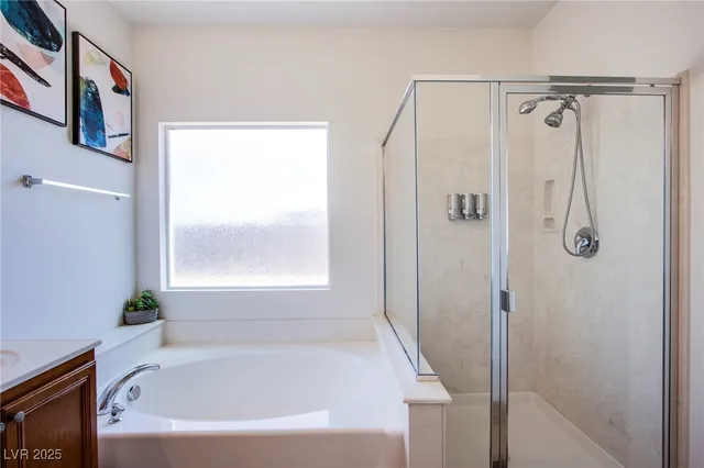 $2,300 | 29 Blue Sunrise Avenue, North Las Vegas, NV 89031