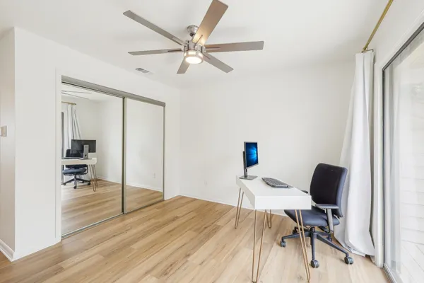 $2,375 | 2201 Lakeway Boulevard, Unit 10, Lakeway, TX 78734