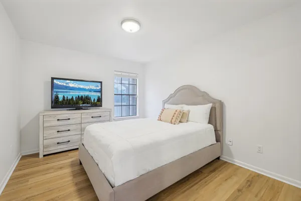 $2,375 | 2201 Lakeway Boulevard, Unit 10, Lakeway, TX 78734