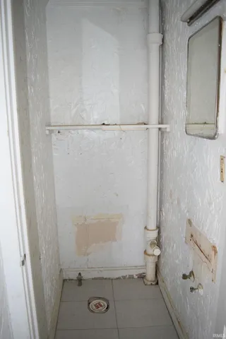 709 South Kentucky Avenue, Evansville, IN 47713