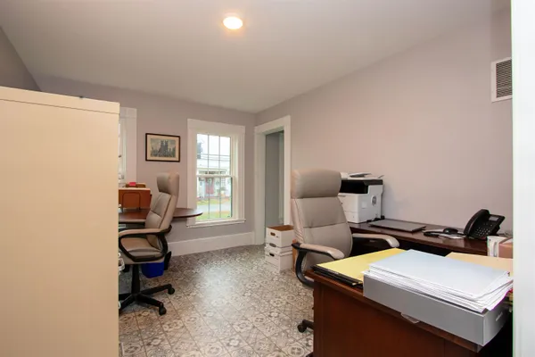 $750,000 | 1394 Main Street, St. Johnsbury, VT 05819