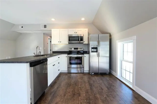 $750,000 | 1394 Main Street, St. Johnsbury, VT 05819