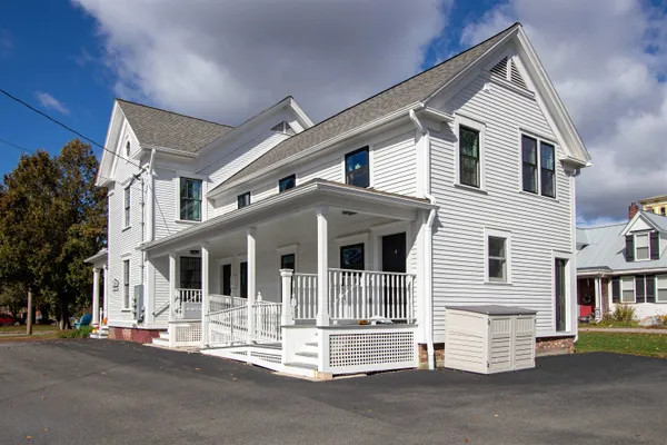 $750,000 | 1394 Main Street, St. Johnsbury, VT 05819