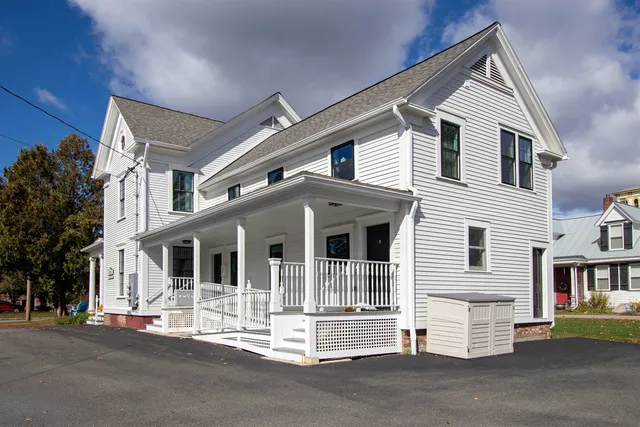 $750,000 | 1394 Main Street, St. Johnsbury, VT 05819
