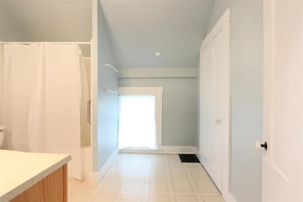 $750,000 | 1394 Main Street, St. Johnsbury, VT 05819