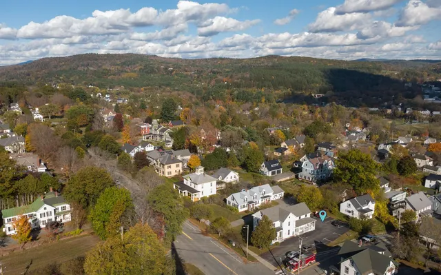 $750,000 | 1394 Main Street, St. Johnsbury, VT 05819