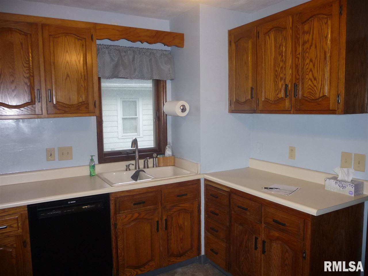 2225 26th Street Rock Island, IL 61201 - Photo 14 of 21