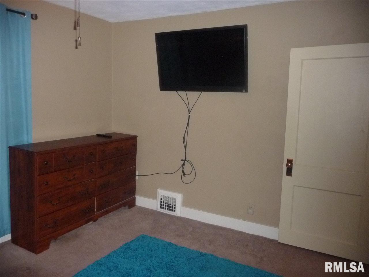 2225 26th Street Rock Island, IL 61201 - Photo 17 of 21