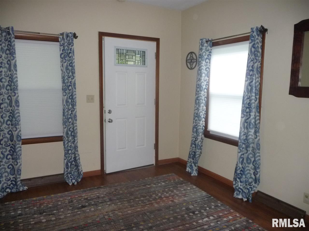 2225 26th Street Rock Island, IL 61201 - Photo 8 of 21