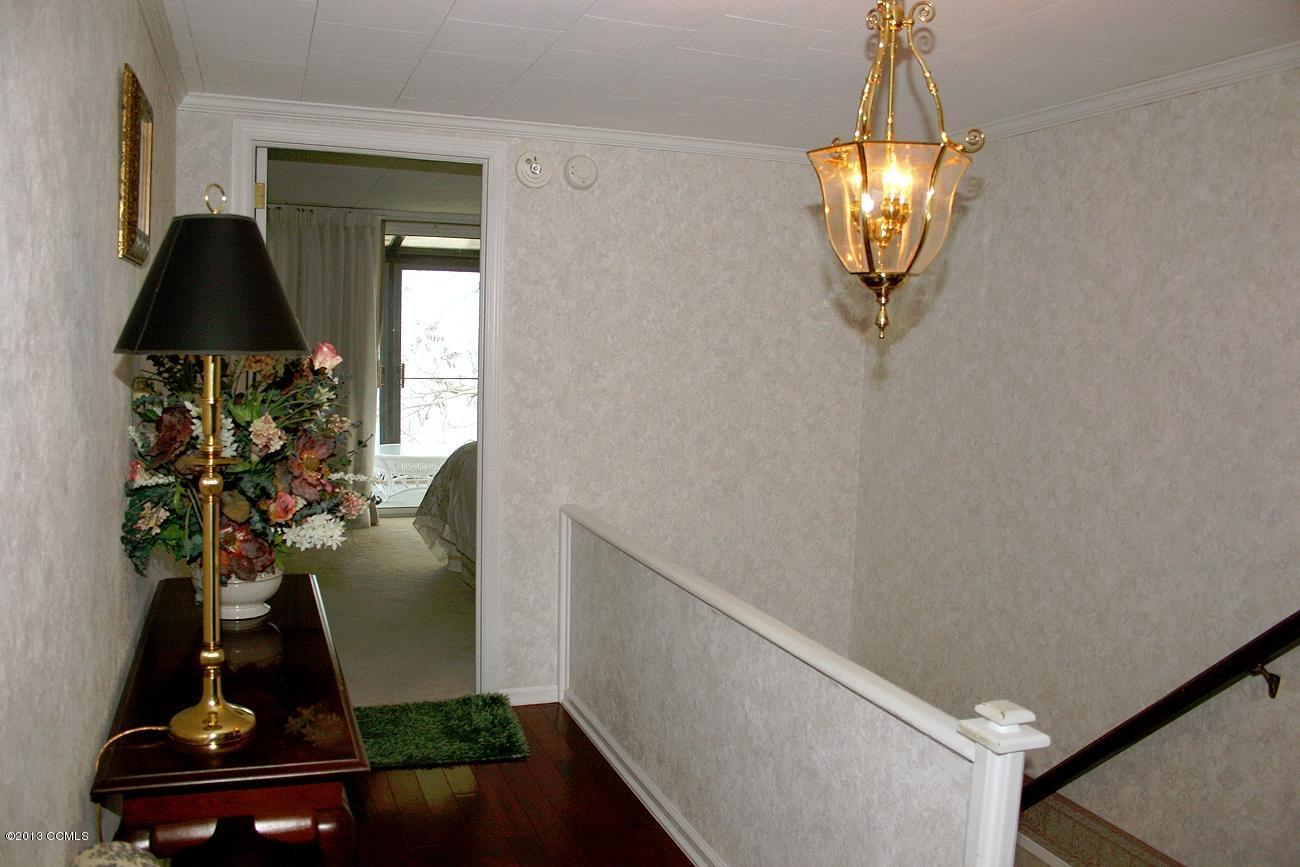 177 Community Road Davis, NC 28524 - Photo 117 of 154 Foyer on 2nd Floor