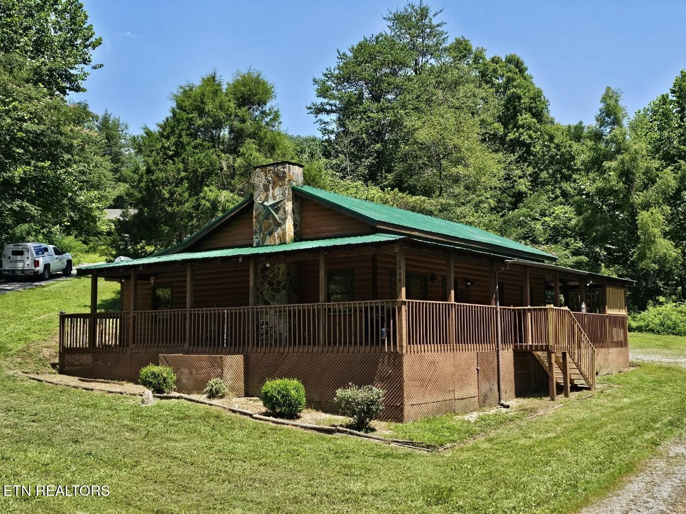 1999 East Mountain View Way Sevierville, TN 37876 - Photo 1 of 36