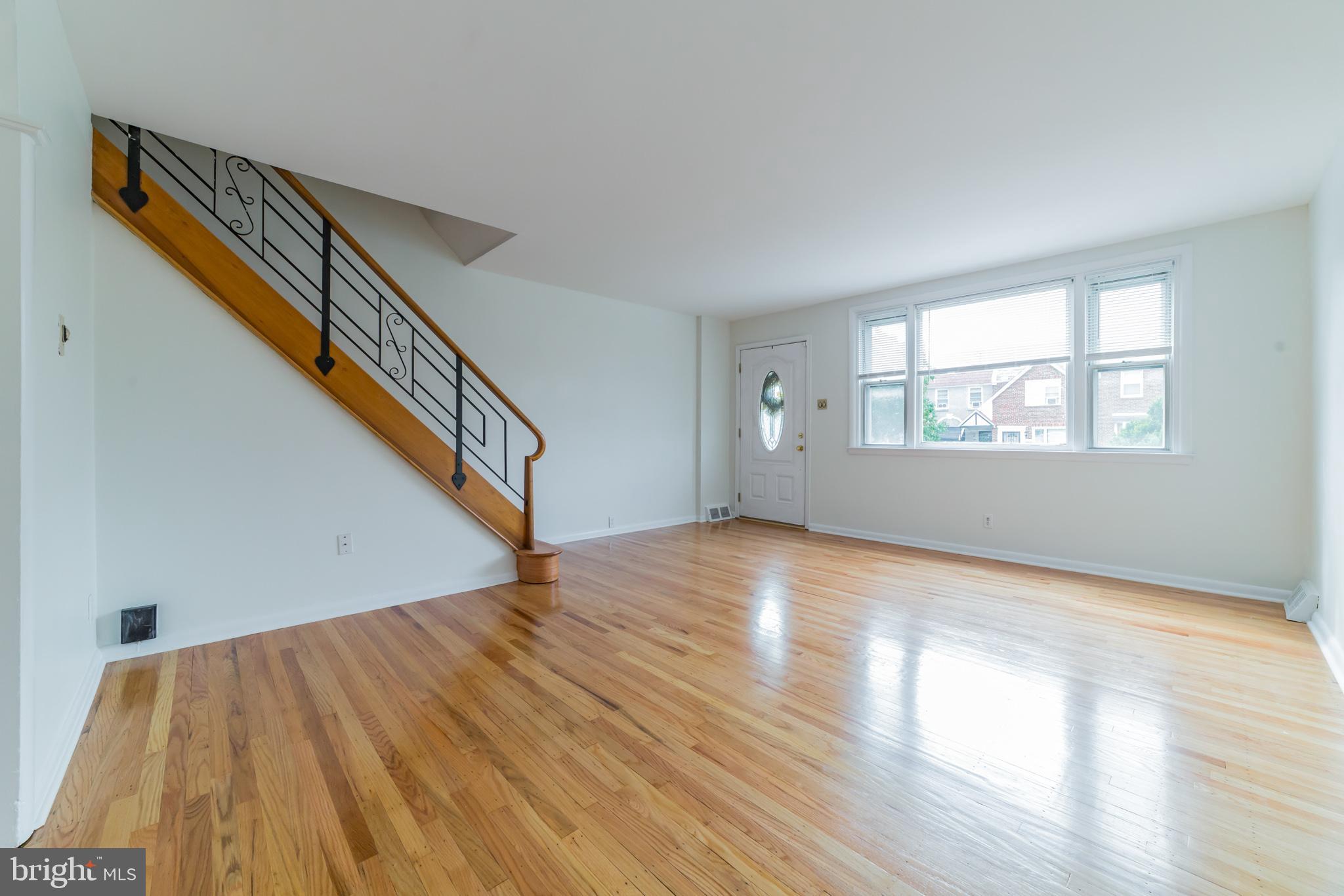 8021 Temple Road Philadelphia, PA 19150 - Photo 3 of 28 Gallery Image 3