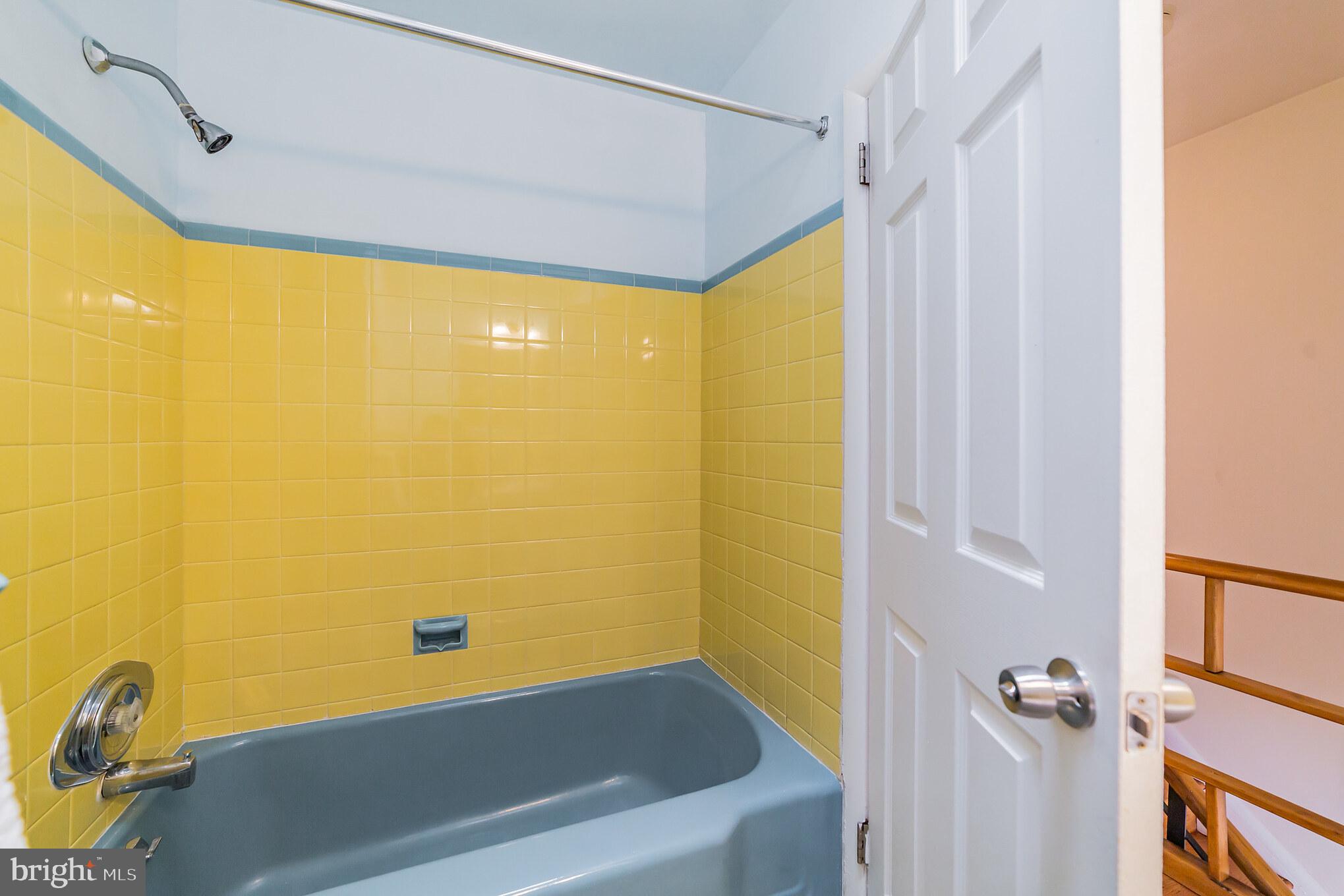 8021 Temple Road Philadelphia, PA 19150 - Photo 21 of 28 Gallery Image 21