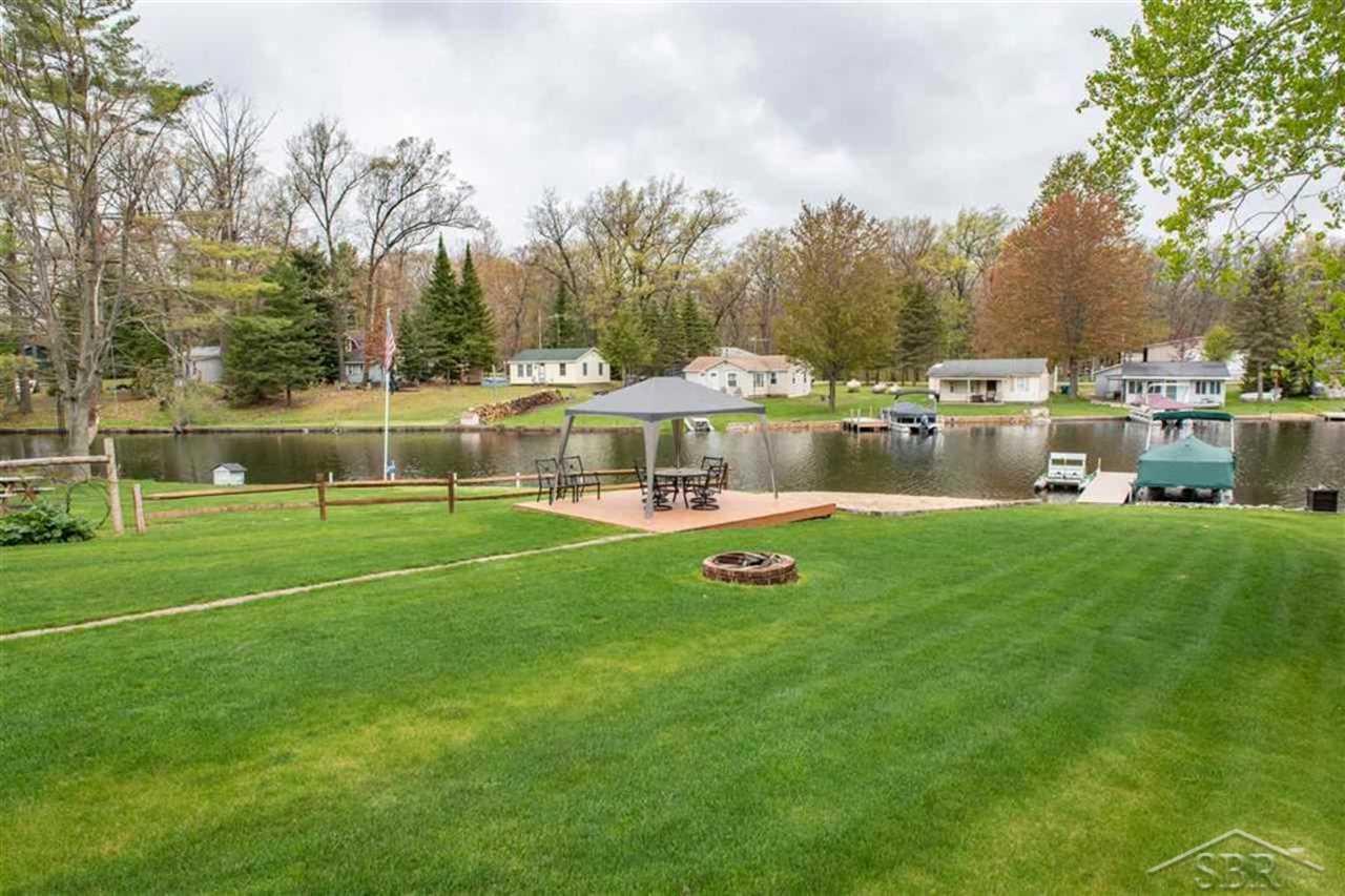 6589 Sawmill Road Harrison, MI 48625 - Photo 33 of 49 31381353-32.JPG