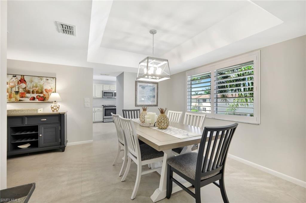 232 Memory Lane, Unit 2582 Naples, FL 34112 - Photo 4 of 18 Inviting