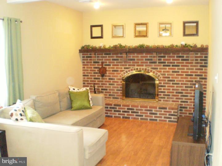 923 Camp Road Telford, PA 18969 - Photo 9 of 21 Family Room