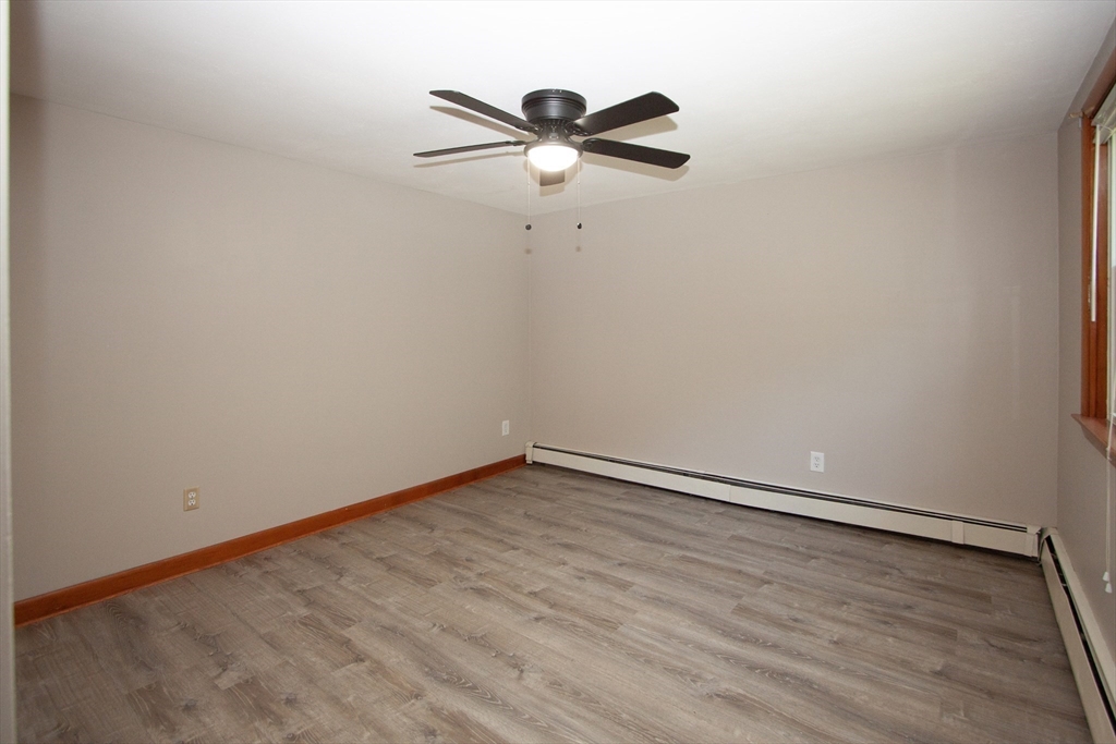 21 Siani Road Leicester, MA 01542 - Photo 24 of 31