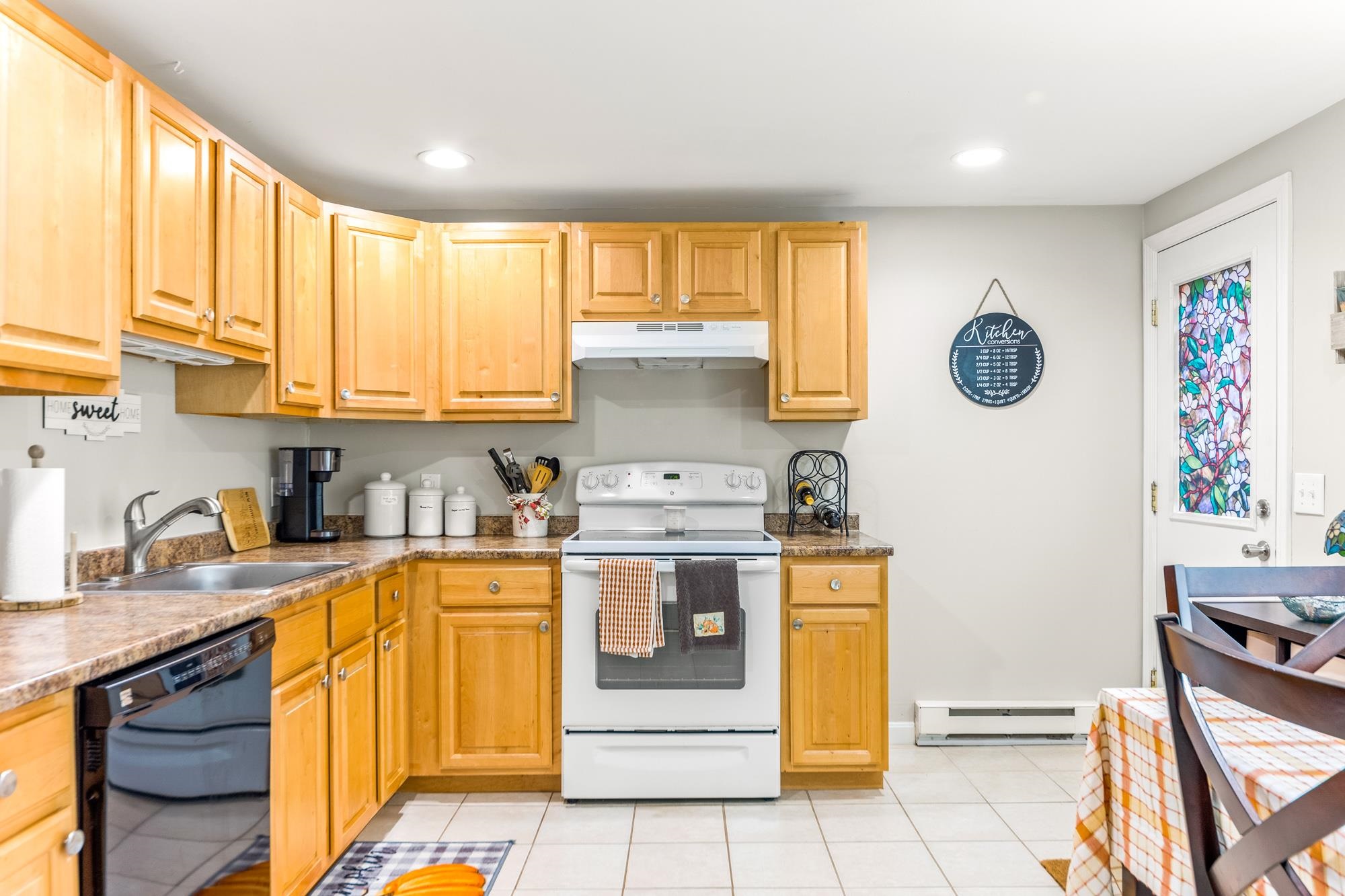 182 Plaistow Road, Unit 8 Plaistow, NH 03865 - Photo 7 of 27