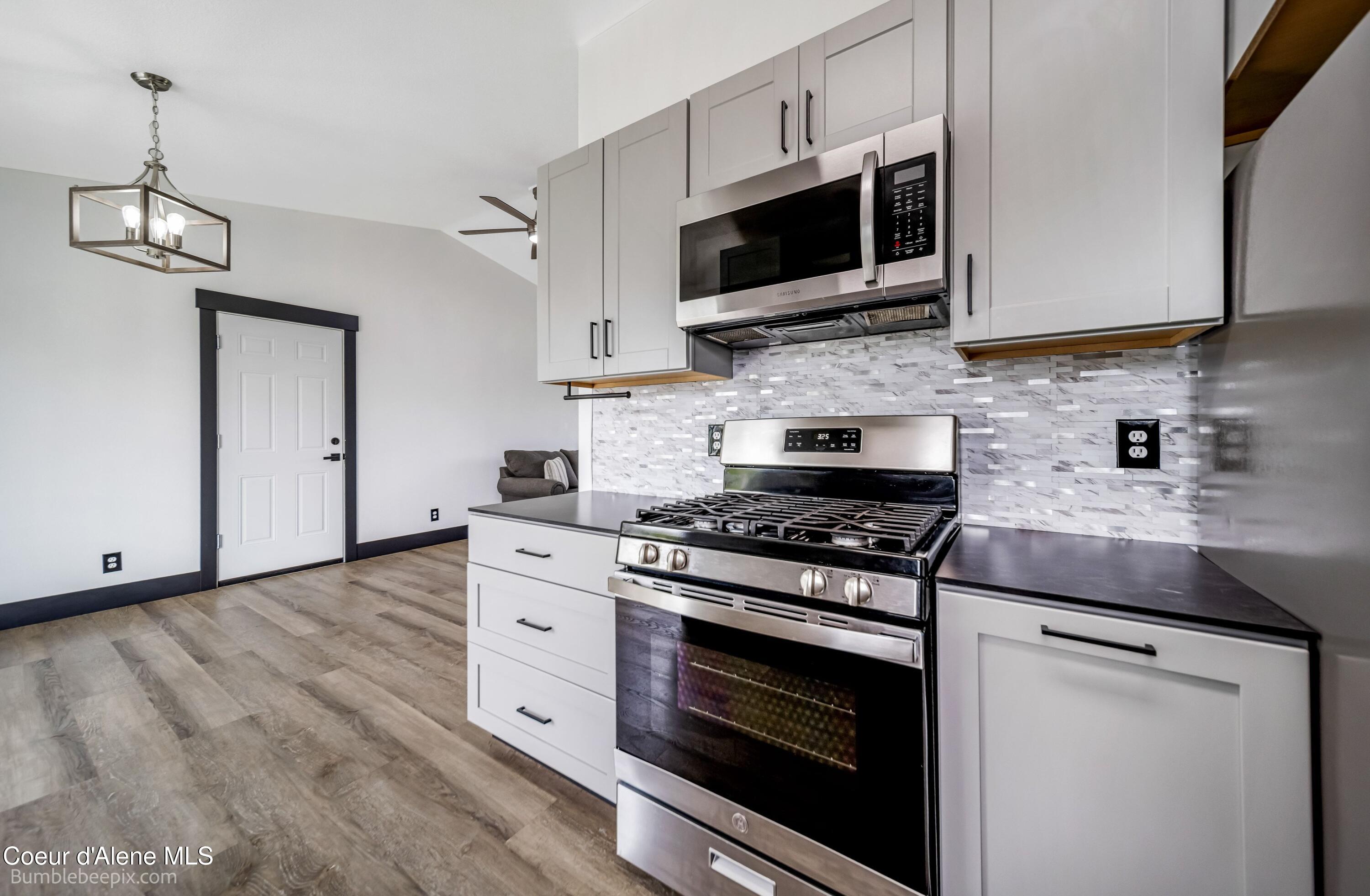 2615 North Rawhide Ridge Road Post Falls, ID 83854 - Photo 11 of 38 Kitchen