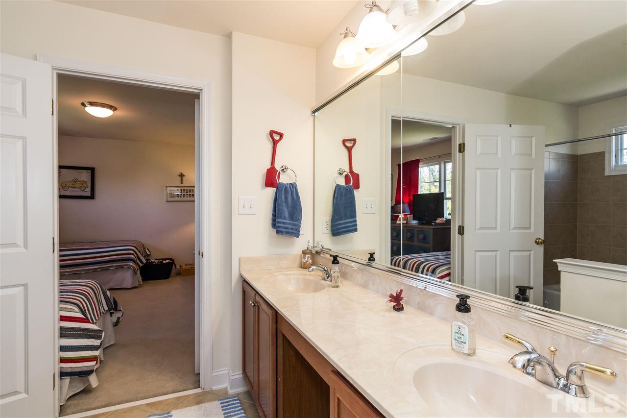 9610 Club Valley Way Raleigh, NC 27617 - Photo 14 of 21 Gallery Image 14