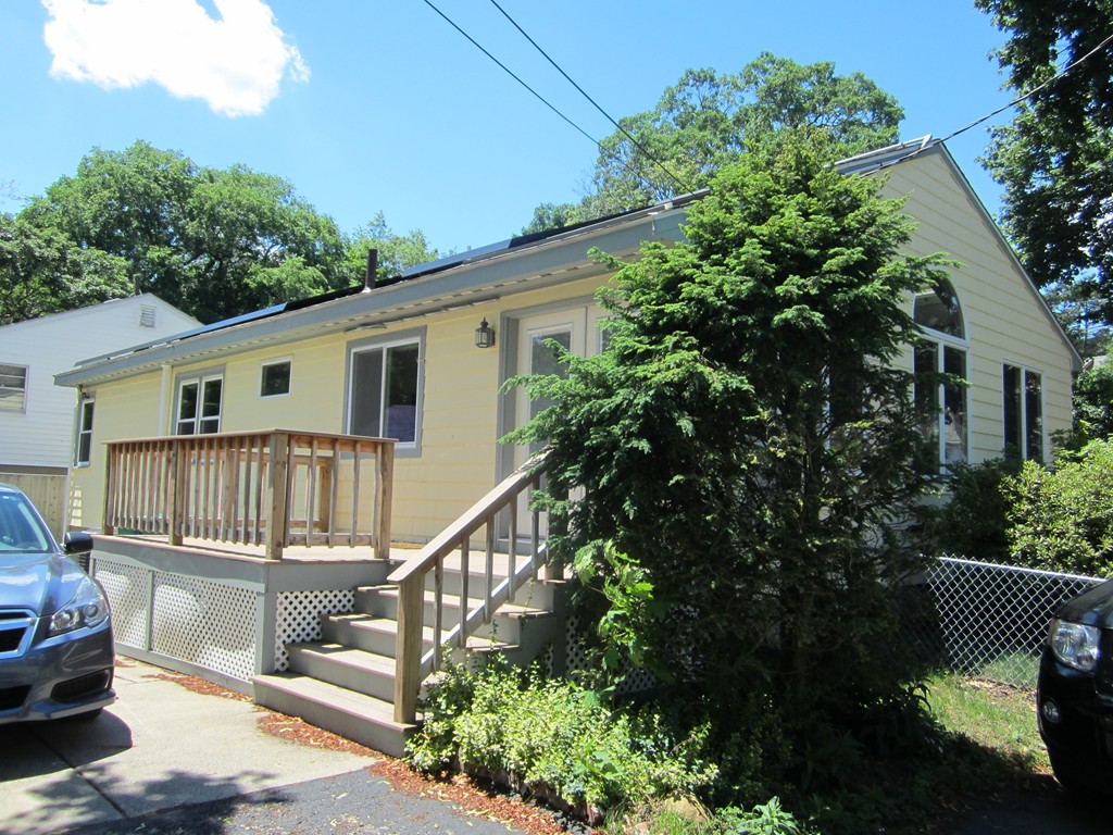 17 Dona Road Lynn, MA 01904 - Photo 6 of 16 Gallery Image 6