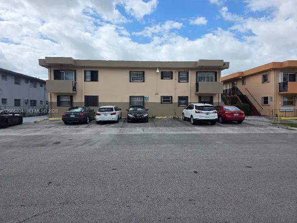 $1,800 | 320 West 20th Street, Unit 5, Hialeah, FL 33010