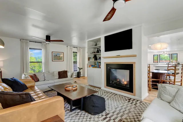 $639,000 | 95 Melendy Hill Road, Londonderry, VT 05155