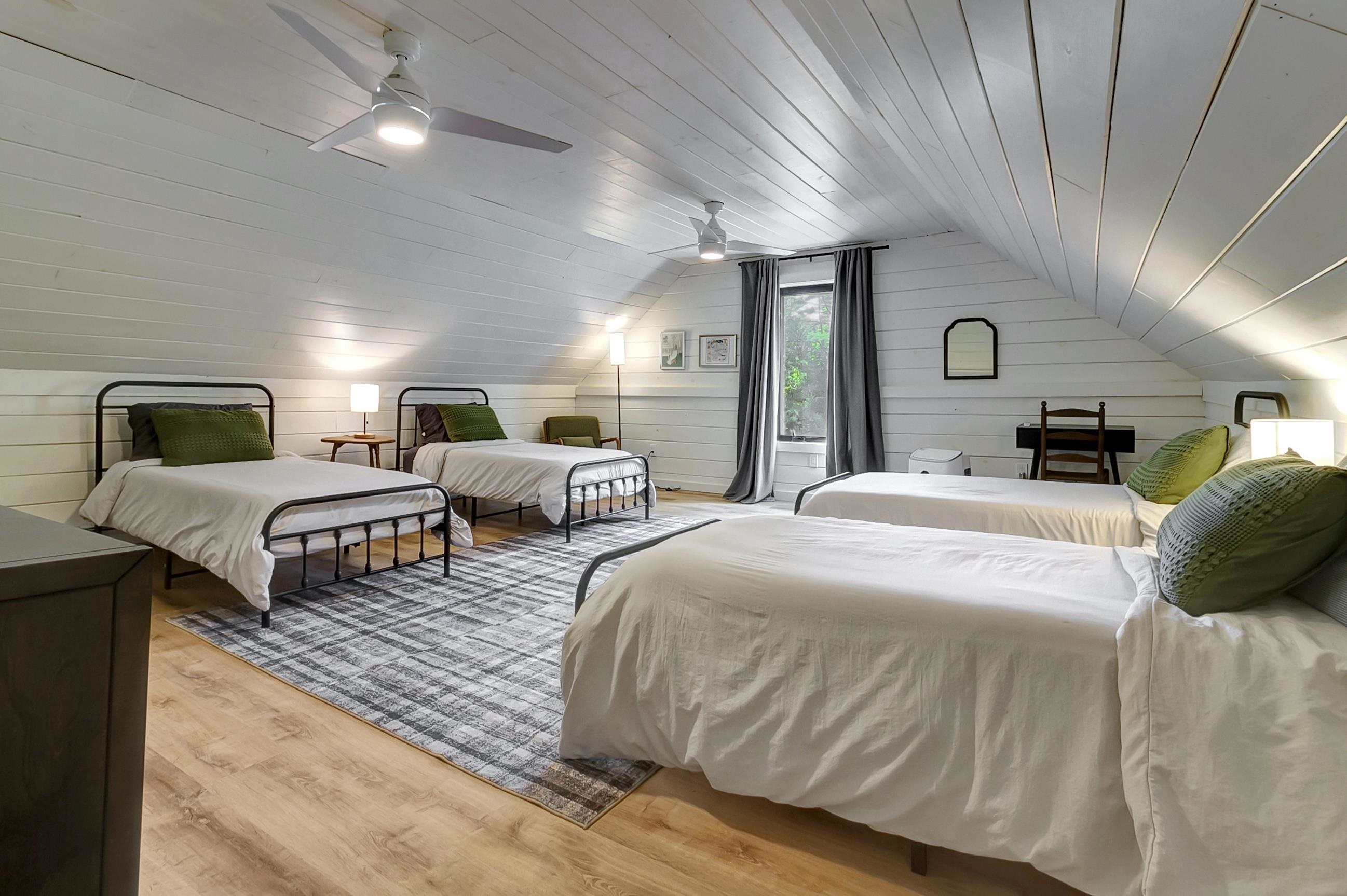 95 Melendy Hill Road Londonderry, VT 05155 - Photo 22 of 39