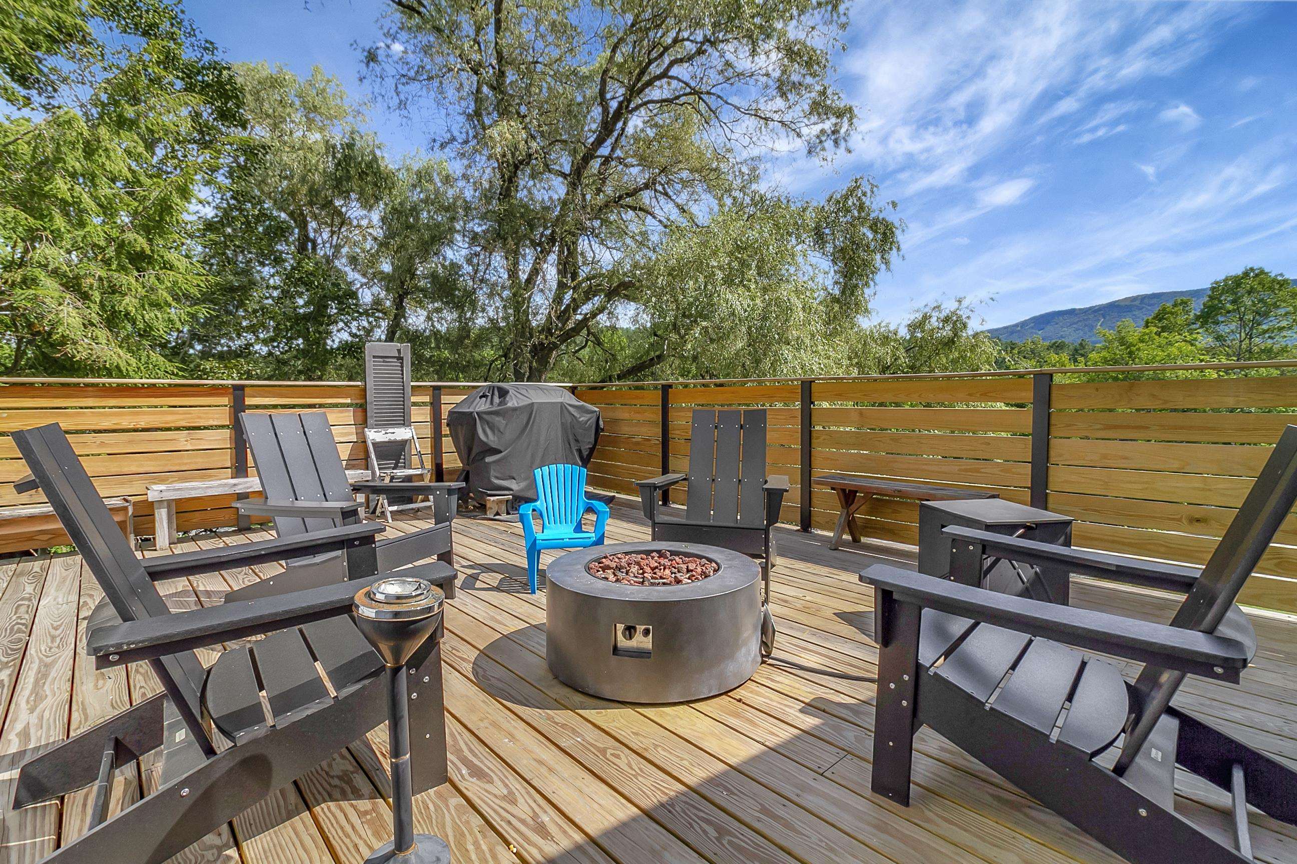 95 Melendy Hill Road Londonderry, VT 05155 - Photo 9 of 39