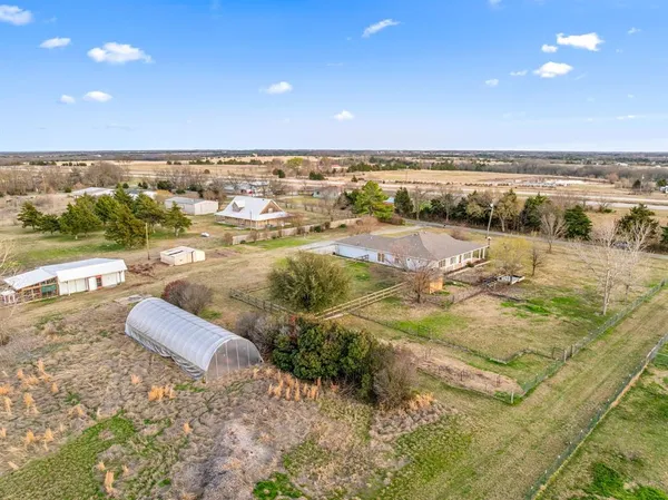 $625,000 | 420 County Road 2904, Dodd City, TX 75438