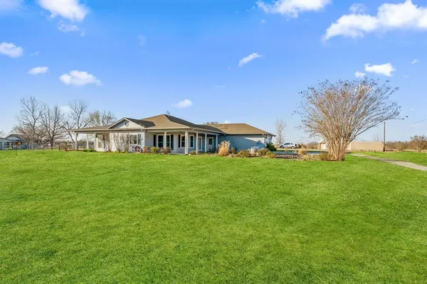 $625,000 | 420 County Road 2904, Dodd City, TX 75438