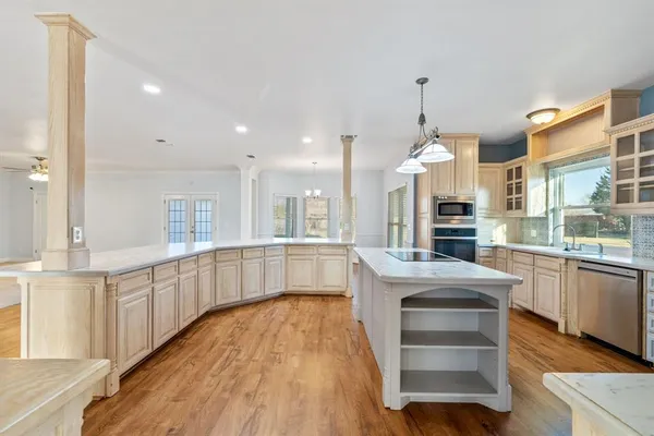 $625,000 | 420 County Road 2904, Dodd City, TX 75438