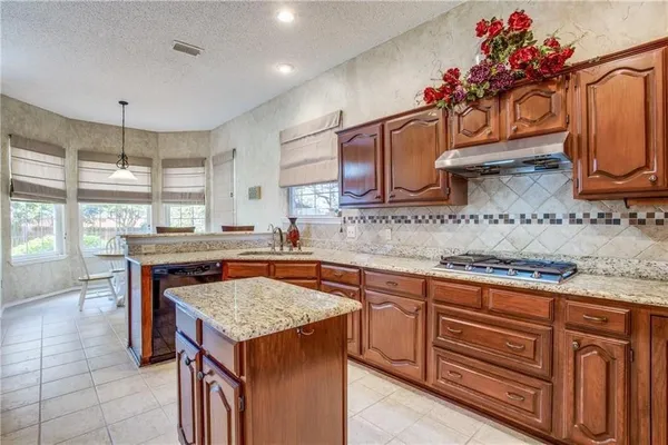 $3,000 | 1405 Newbury Lane, Plano, TX 75025