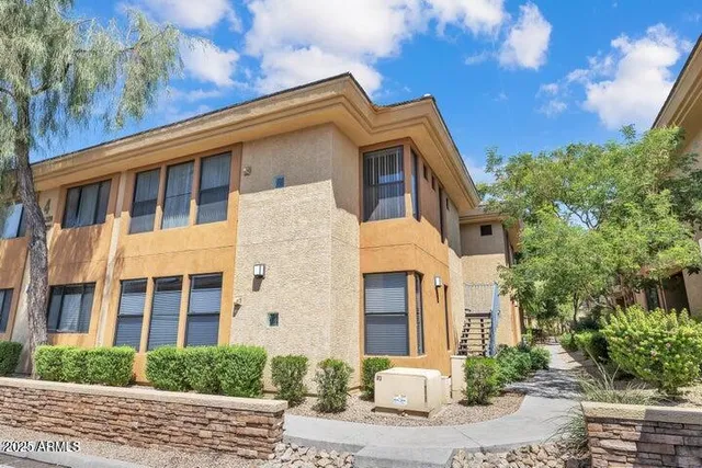 $1,700 | 6900 East Princess Drive, Unit 2123, Phoenix, AZ 85054