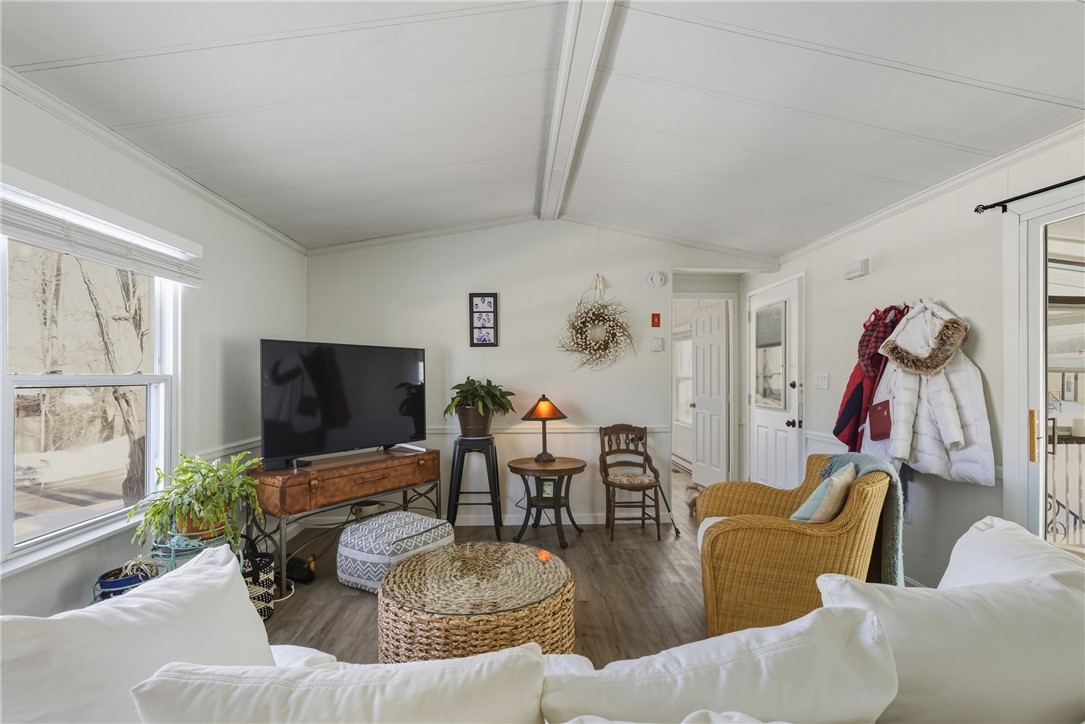 502 Forest Road Middletown, RI 02842 - Photo 18 of 31 Gallery Image 18