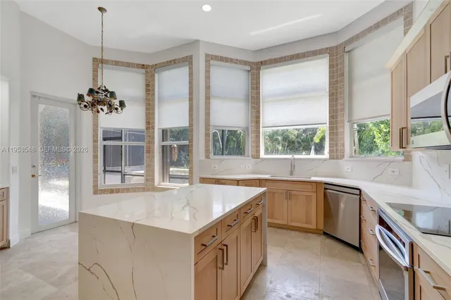 $899,000 | 8244 Lakeview Drive, West Palm Beach, FL 33412