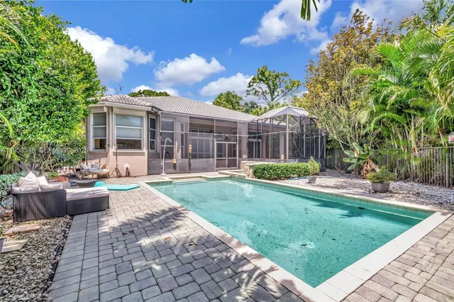 $899,000 | 8244 Lakeview Drive, West Palm Beach, FL 33412