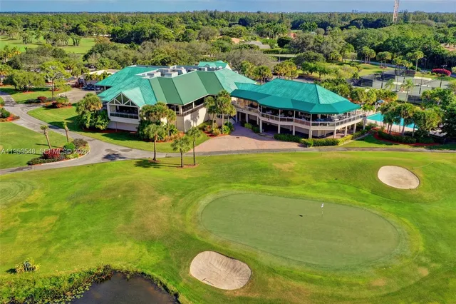 $899,000 | 8244 Lakeview Drive, West Palm Beach, FL 33412