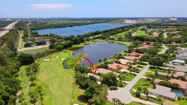 $899,000 | 8244 Lakeview Drive, West Palm Beach, FL 33412