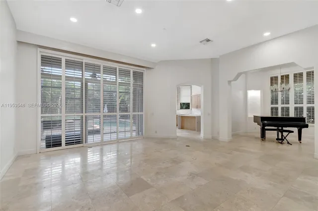 $899,000 | 8244 Lakeview Drive, West Palm Beach, FL 33412