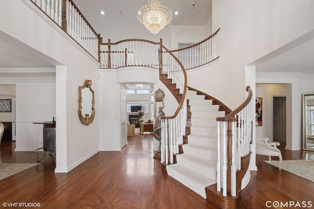 $1,000,000 | 1583 Patriot Boulevard, Glenview, IL 60026