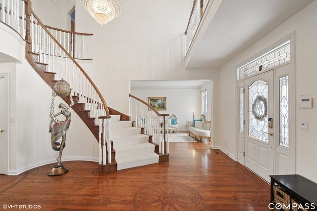 $1,000,000 | 1583 Patriot Boulevard, Glenview, IL 60026