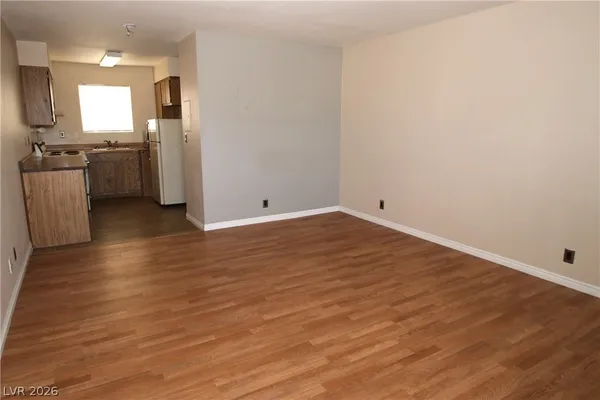 $650 | 797 East Harmon Avenue, Unit 24, Las Vegas, NV 89119